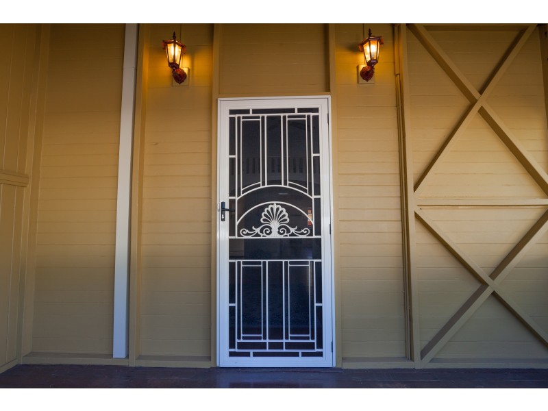 4 Ferguson Street, North Ipswich QLD 4305