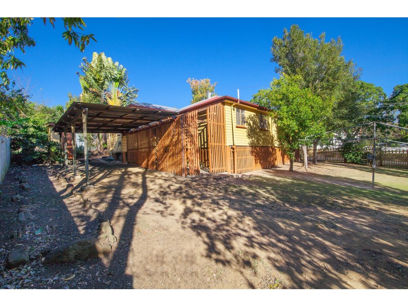 4 Ferguson Street, North Ipswich QLD 4305