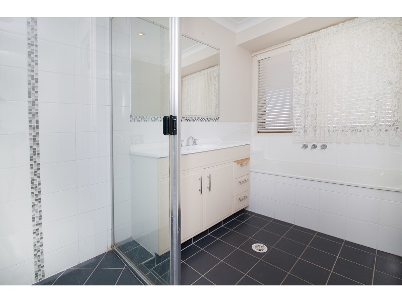 135 Currajong Place, Brassall QLD 4305