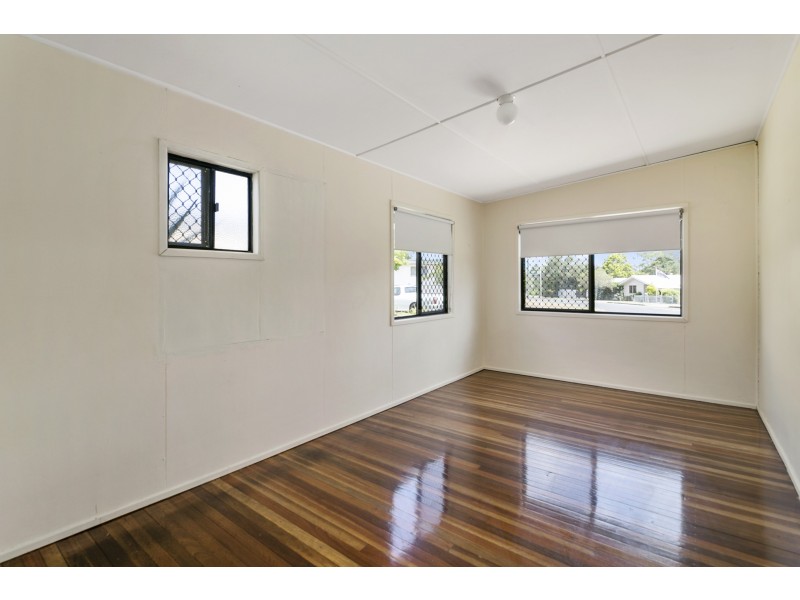 10 Farr Street, East Ipswich QLD 4305