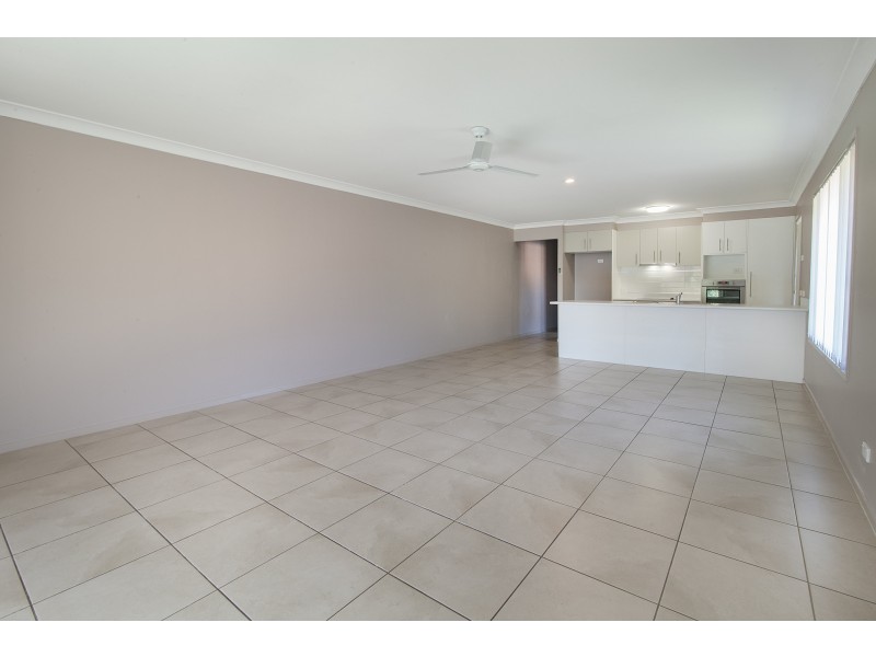 39 Creek Street, Bundamba QLD 4304