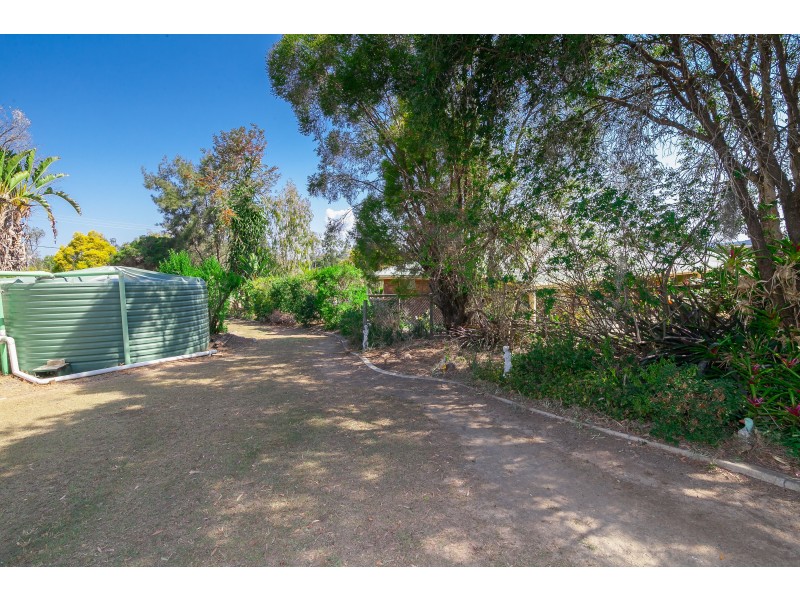 3 Flame Tree Court, Walloon QLD 4306