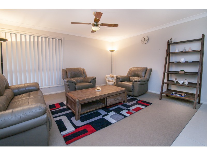 3 Ivanhoe Place, Brassall QLD 4305