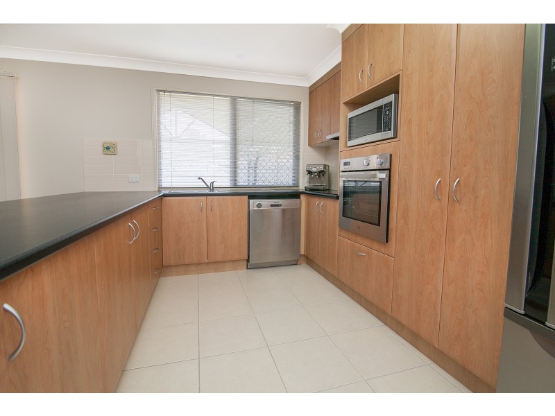 3 Ivanhoe Place, Brassall QLD 4305