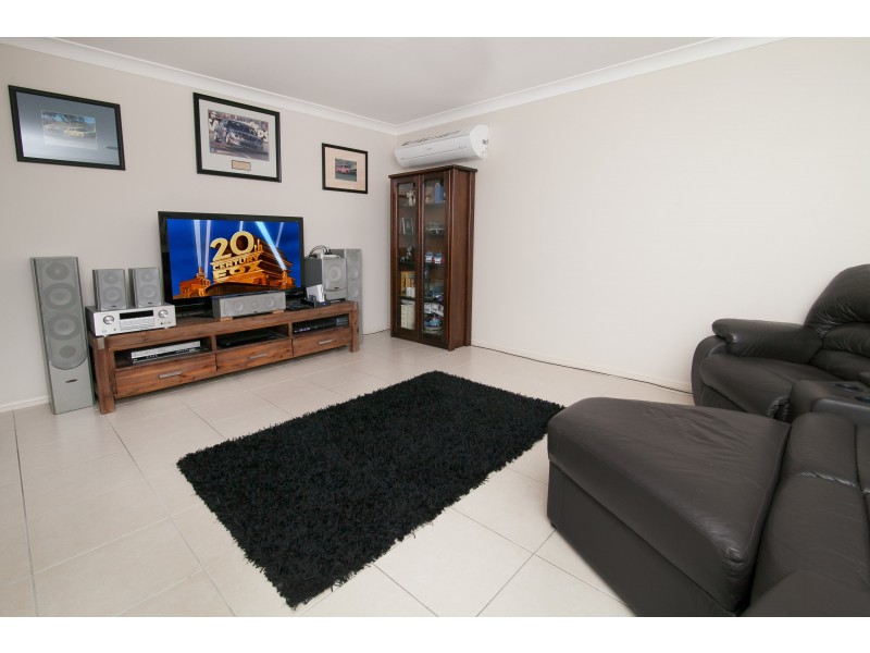 3 Ivanhoe Place, Brassall QLD 4305