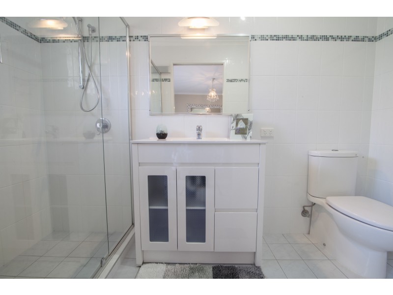 1/17 Gibbs Street, Churchill QLD 4305