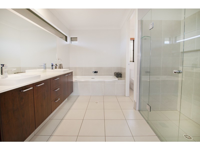 34 Waterlilly Drive, Karalee QLD 4306