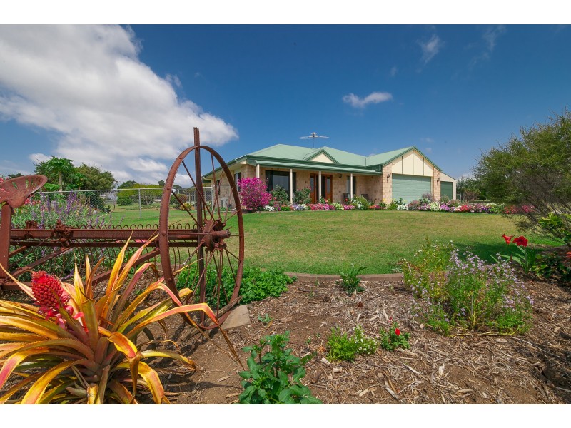 5 Miles Court, Harrisville QLD 4307
