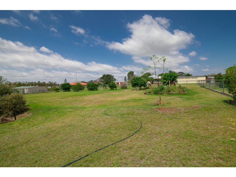 5 Miles Court, Harrisville QLD 4307