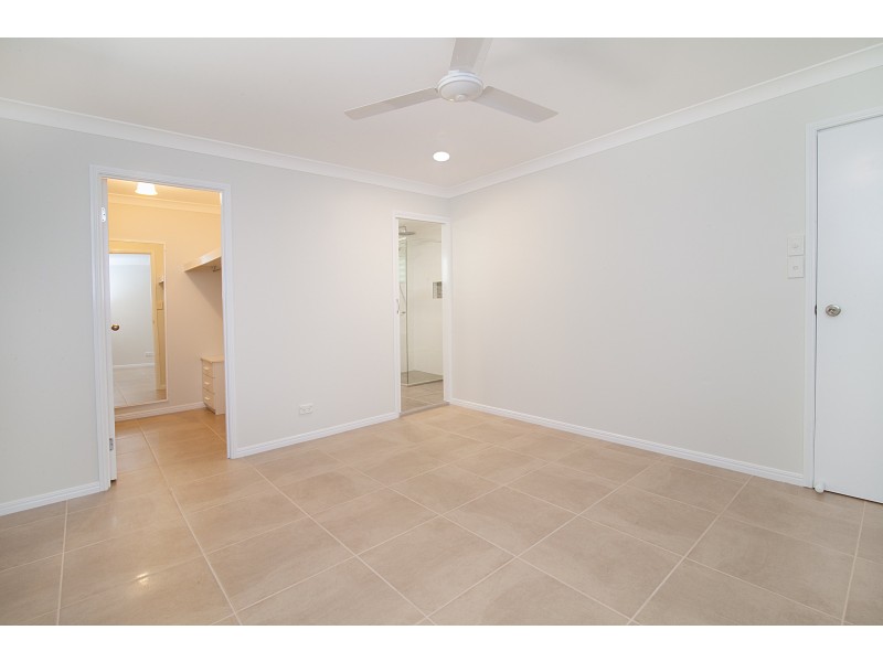 66 Jonquil Circuit, Flinders View QLD 4305