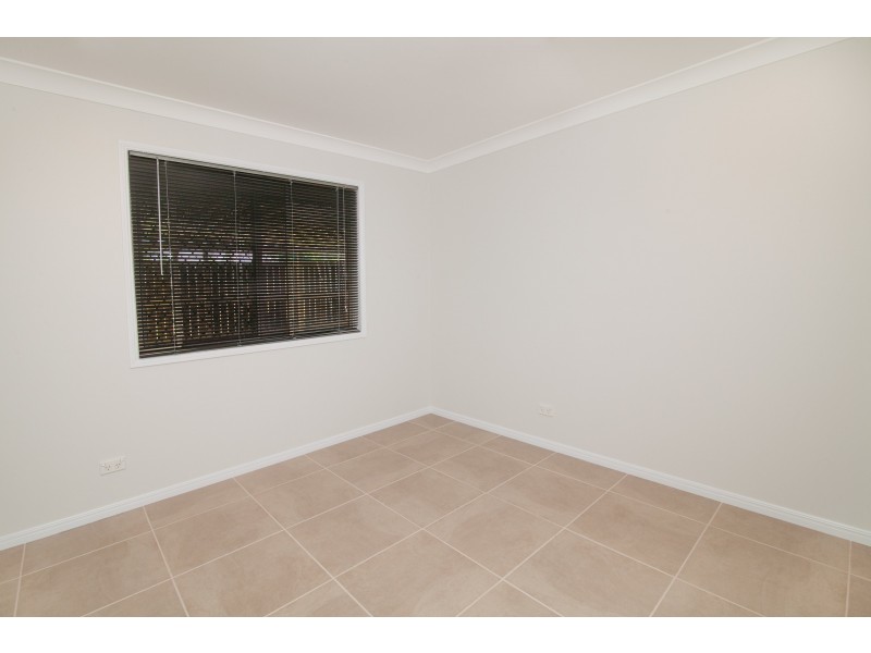 66 Jonquil Circuit, Flinders View QLD 4305