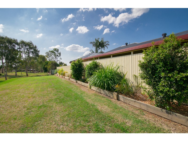 66 Jonquil Circuit, Flinders View QLD 4305