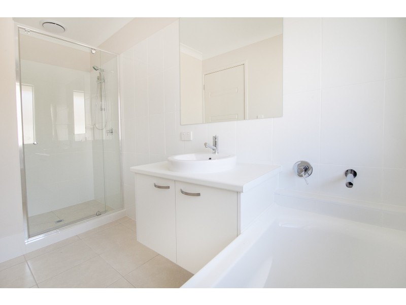 98 Westminster Crescent, Raceview QLD 4305