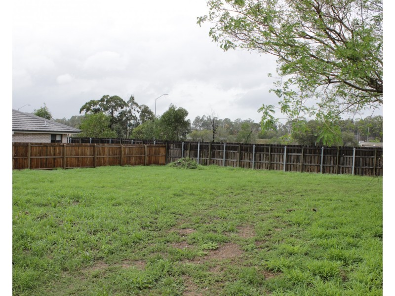 93 Reif Street, Flinders View QLD 4305