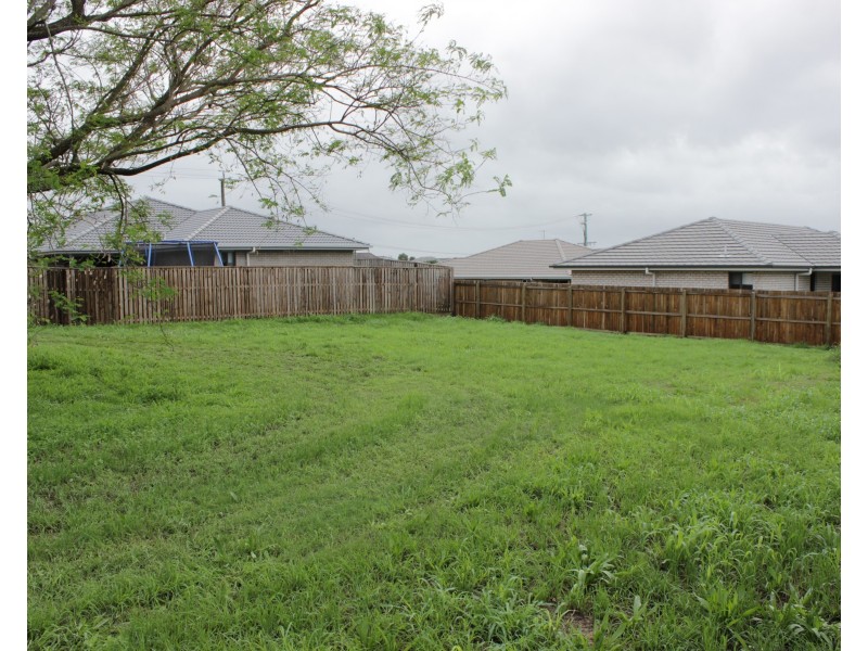 93 Reif Street, Flinders View QLD 4305