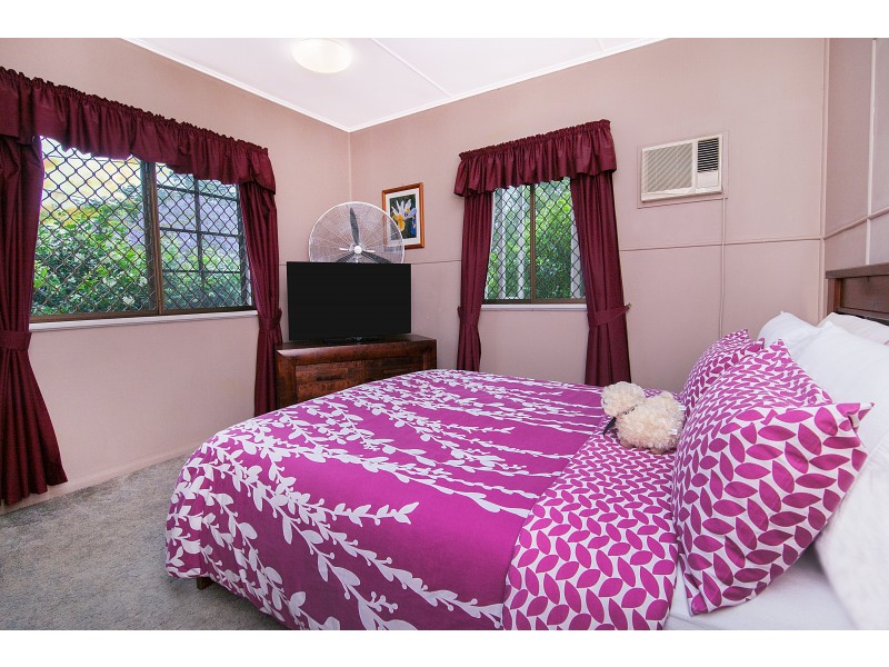 55 Alice Street, Silkstone QLD 4304