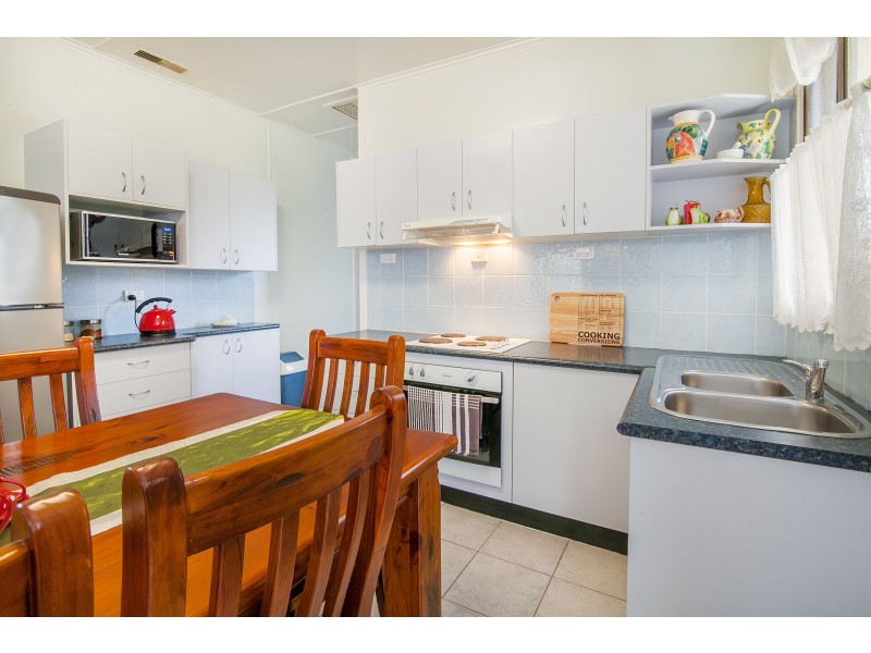 55 Alice Street, Silkstone QLD 4304