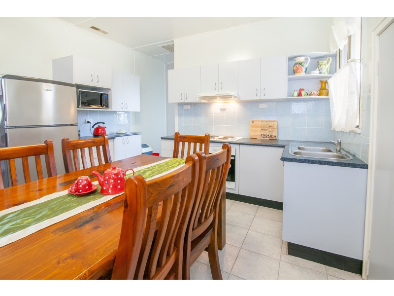 55 Alice Street, Silkstone QLD 4304