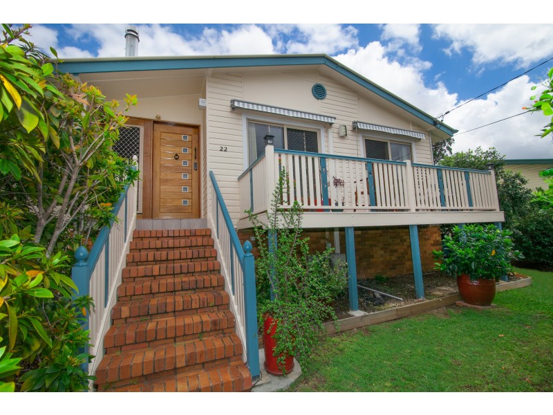 22 Blaxland Street, Eastern Heights QLD 4305