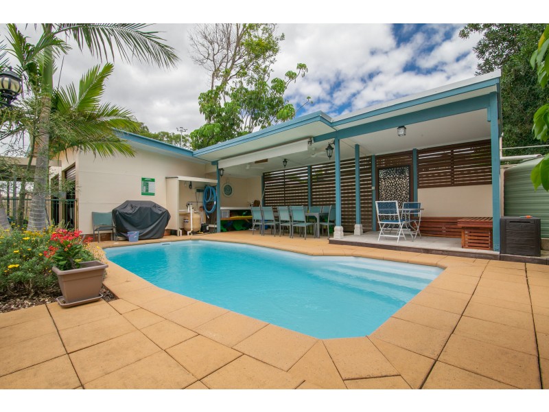 22 Blaxland Street, Eastern Heights QLD 4305