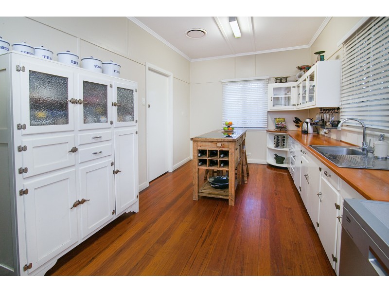 19 Brilliant Street, Newtown QLD 4305