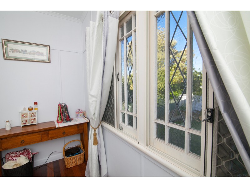 19 Brilliant Street, Newtown QLD 4305
