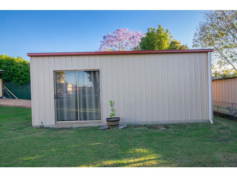 19 Brilliant Street, Newtown QLD 4305