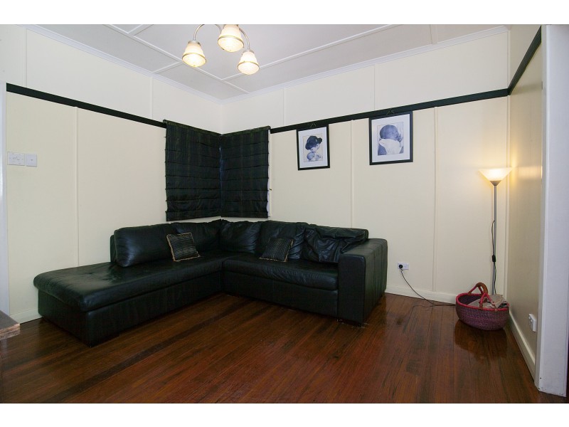 19 Brilliant Street, Newtown QLD 4305