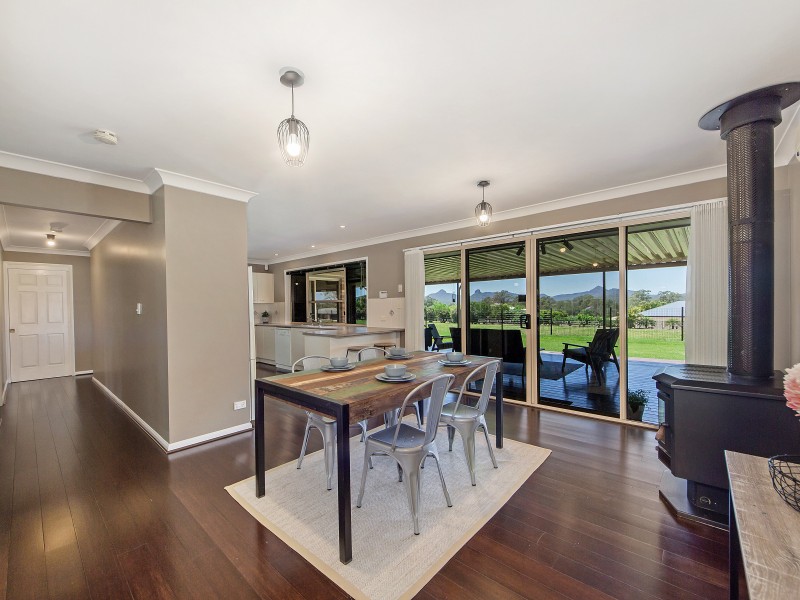 5 Franmar Place, Peak Crossing QLD 4306