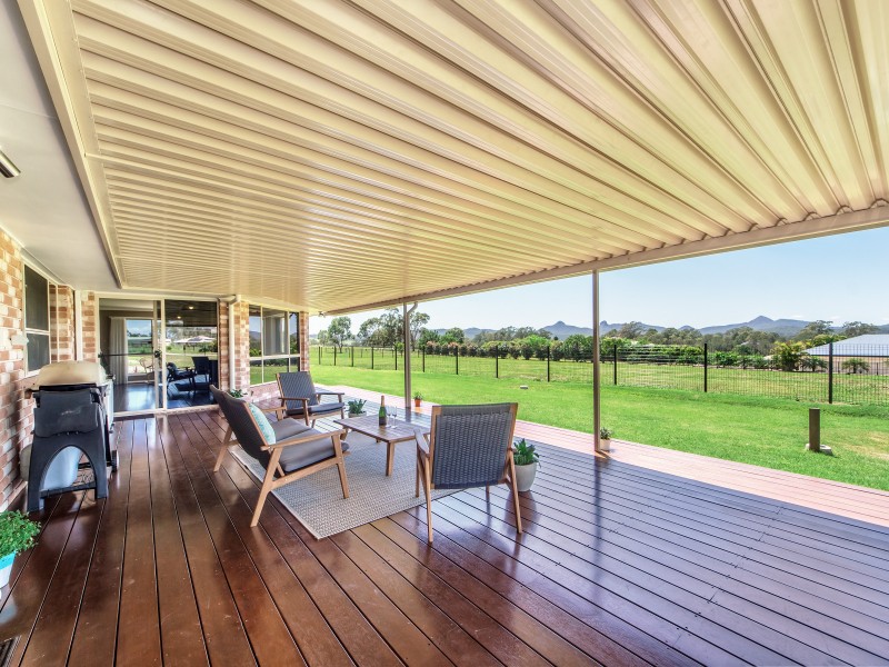 5 Franmar Place, Peak Crossing QLD 4306