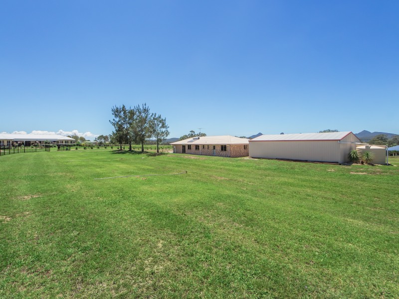 5 Franmar Place, Peak Crossing QLD 4306