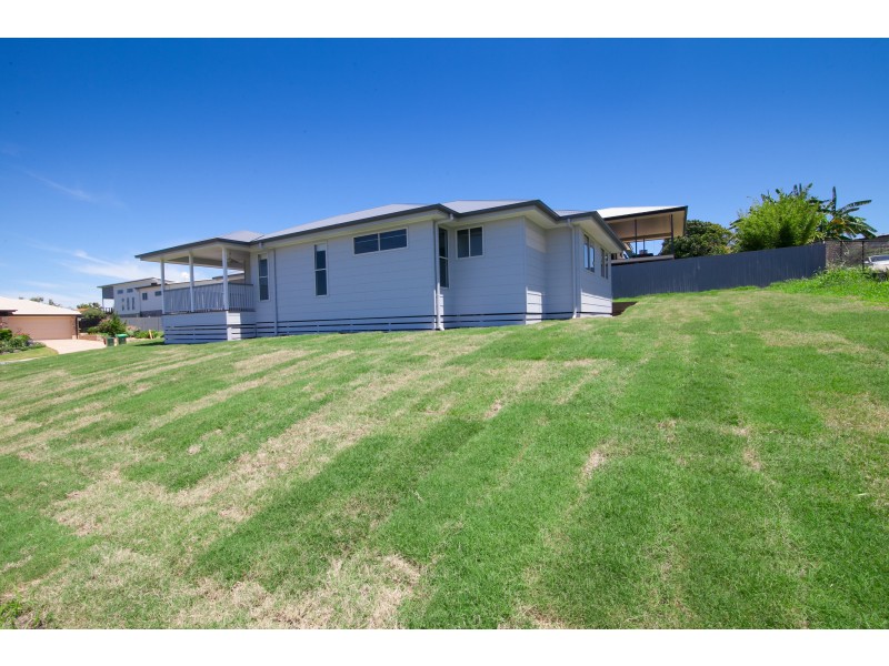1 Gardner Place, Silkstone QLD 4304