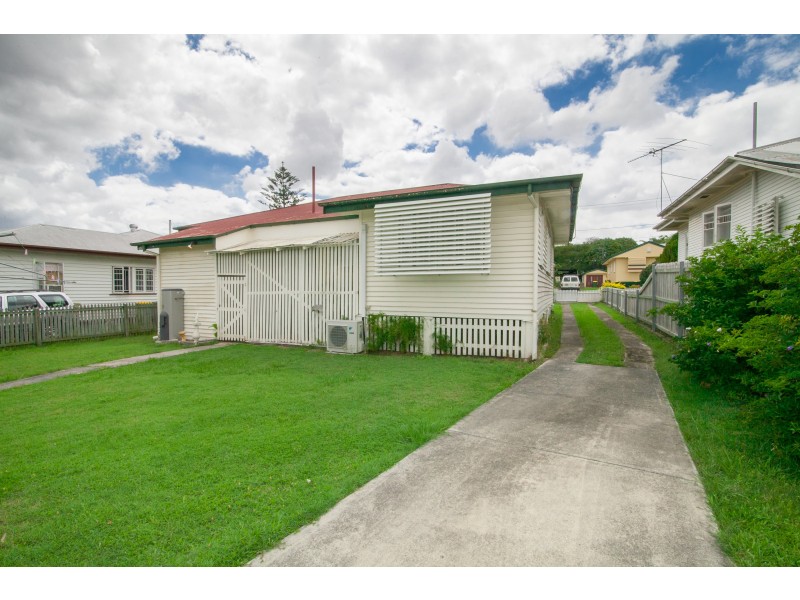 11 Marcel Street, East Ipswich QLD 4305