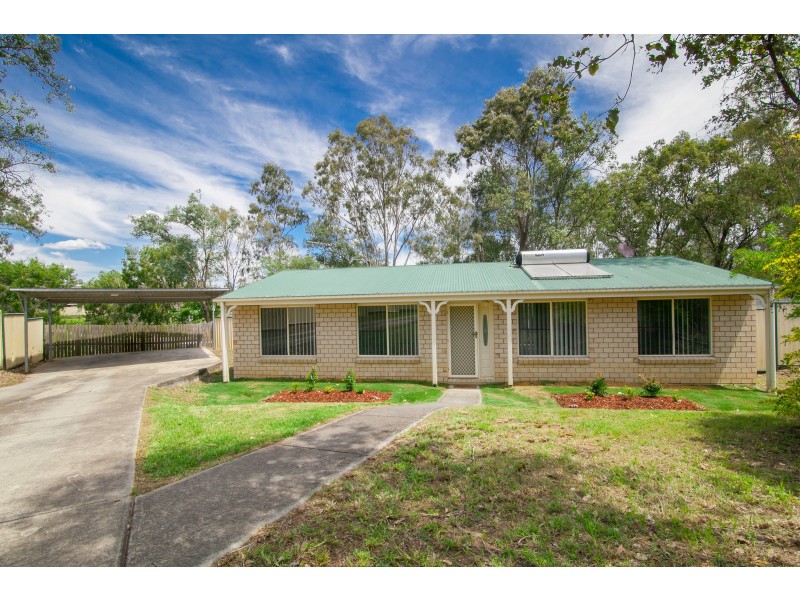 4 Barry Wallace Place, Churchill QLD 4305