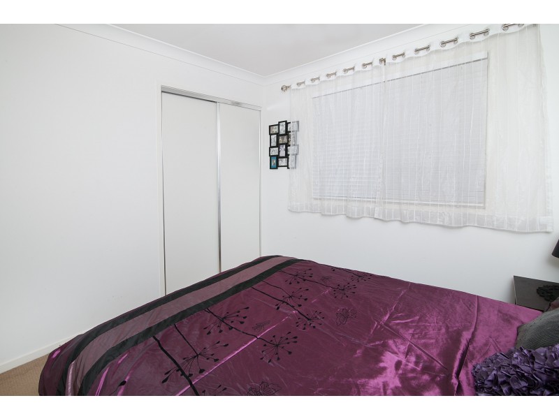 33 Margaret Street, Silkstone QLD 4304