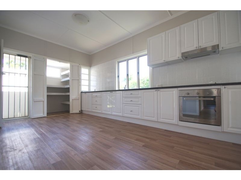 41 Alexandra Street, North Booval QLD 4304