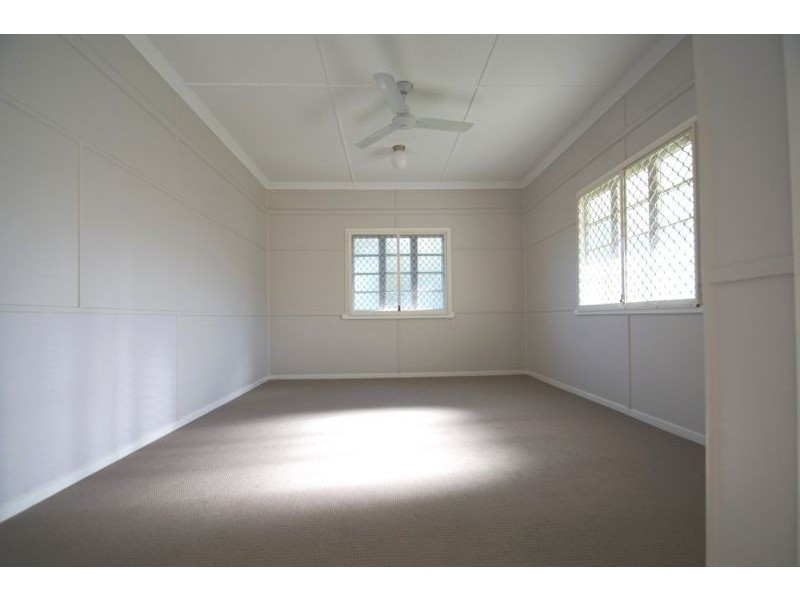 41 Alexandra Street, North Booval QLD 4304