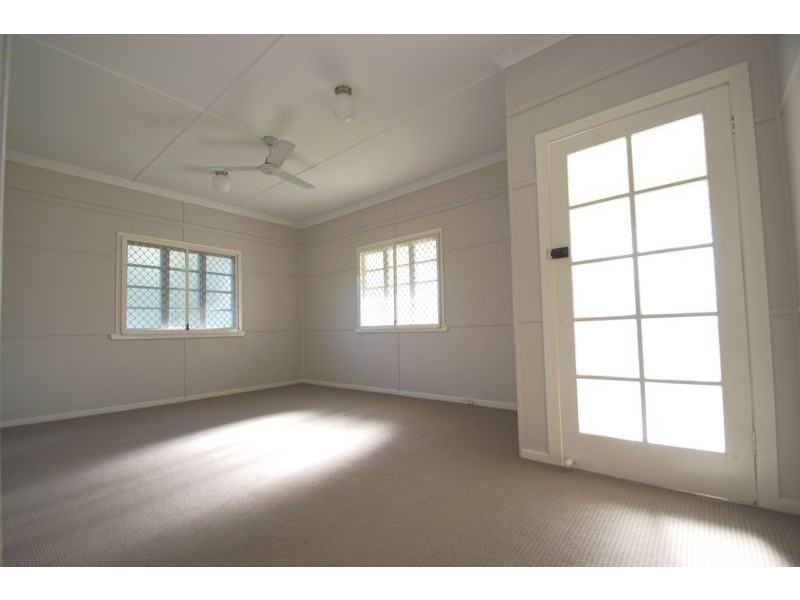 41 Alexandra Street, North Booval QLD 4304