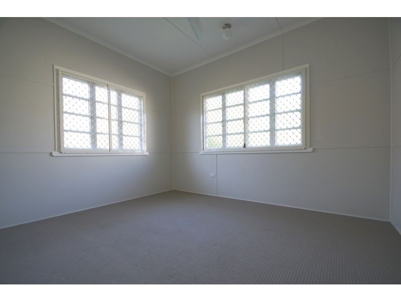 41 Alexandra Street, North Booval QLD 4304