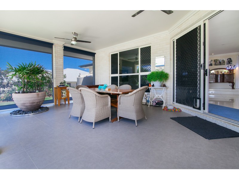 32 Peak Court, Peak Crossing QLD 4306