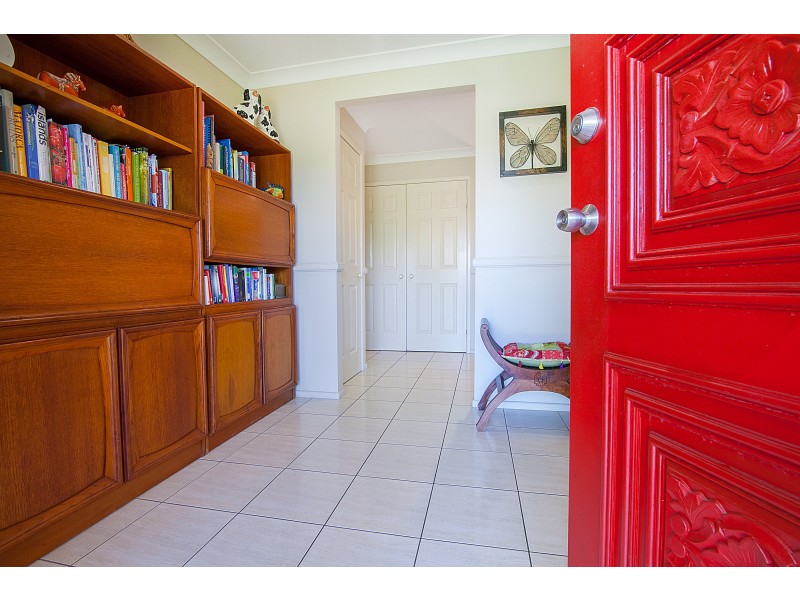 10 Levi Street, Ripley QLD 4306