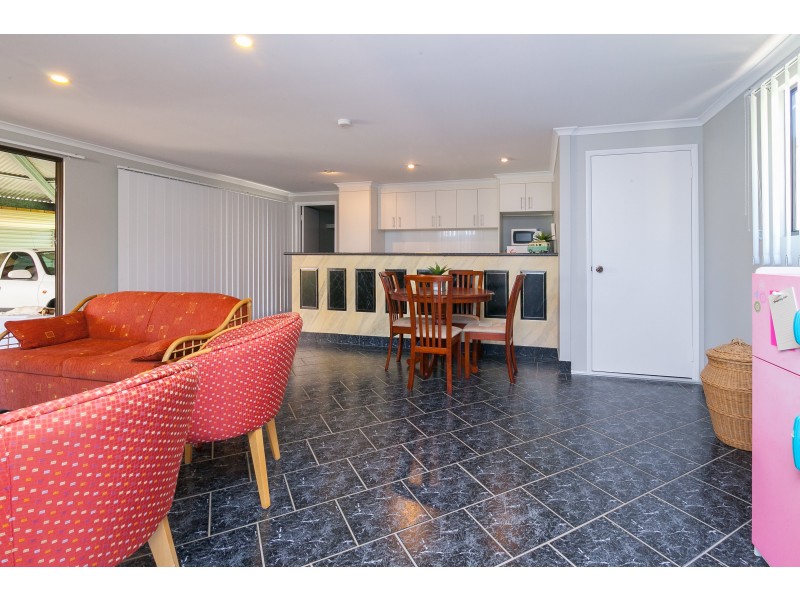 10 Levi Street, Ripley QLD 4306