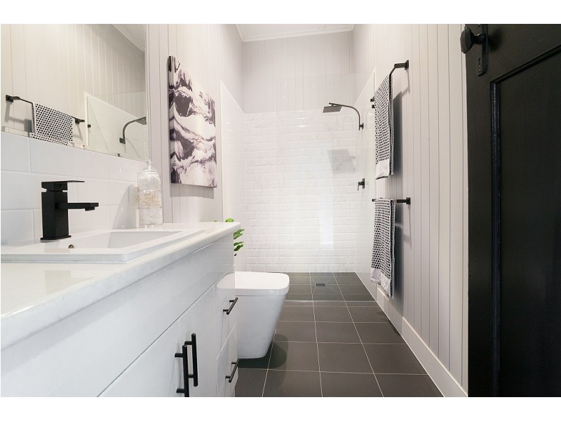 30 Moffatt Street, Ipswich QLD 4305