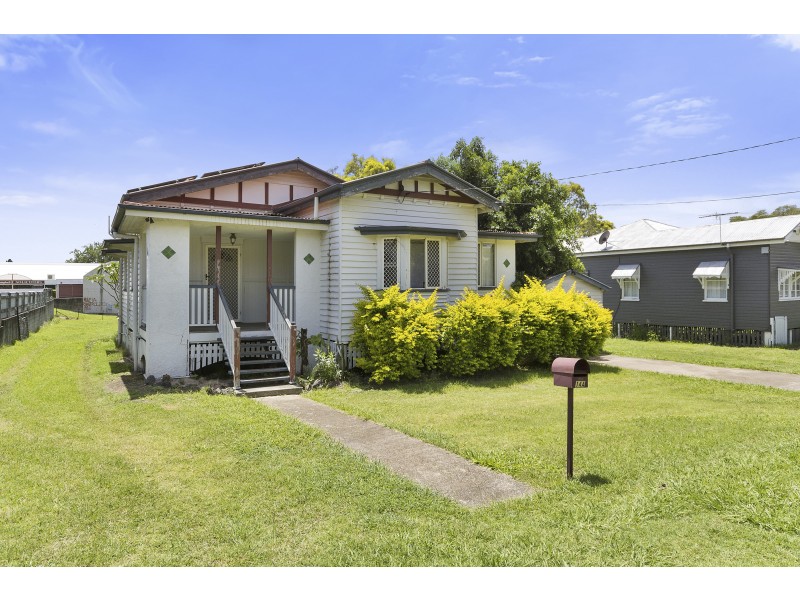 14a Clifton Street, Booval QLD 4304