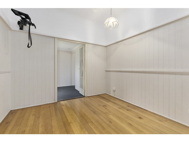 14a Clifton Street, Booval QLD 4304