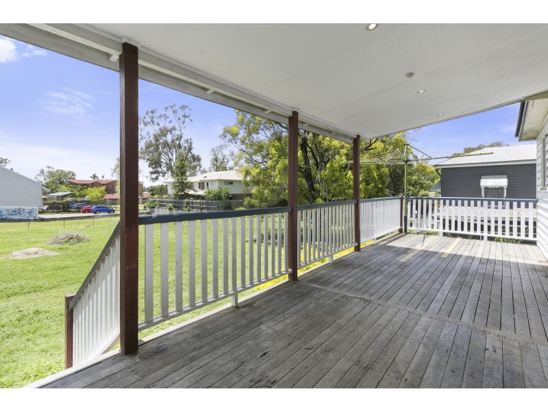 14a Clifton Street, Booval QLD 4304