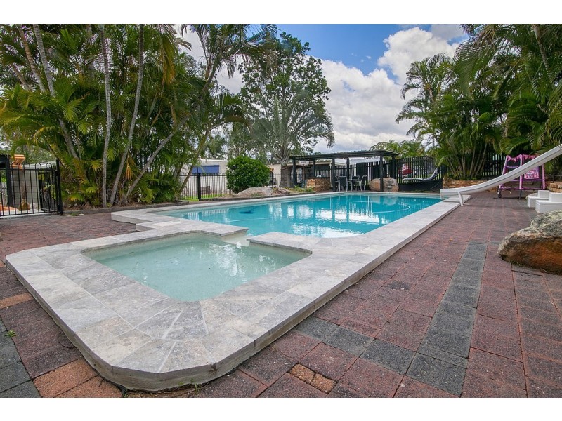 22 Hayes Street, Brassall QLD 4305