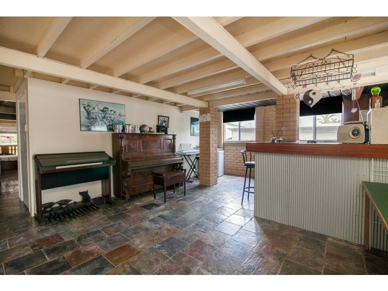 22 Hayes Street, Brassall QLD 4305