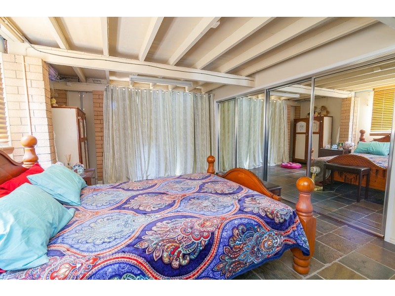 22 Hayes Street, Brassall QLD 4305