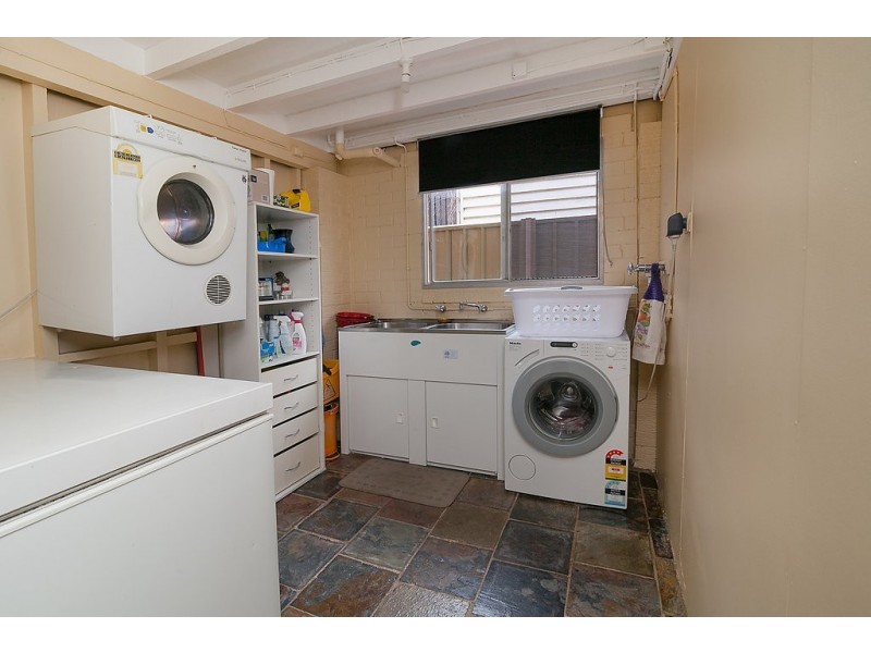 22 Hayes Street, Brassall QLD 4305